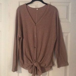 Woman’s Tie-Front Top (XL)